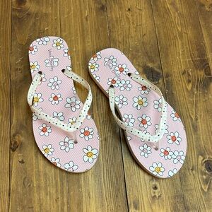 Vera Bradley size small prairie Paisley Daisy Flip flop sandals